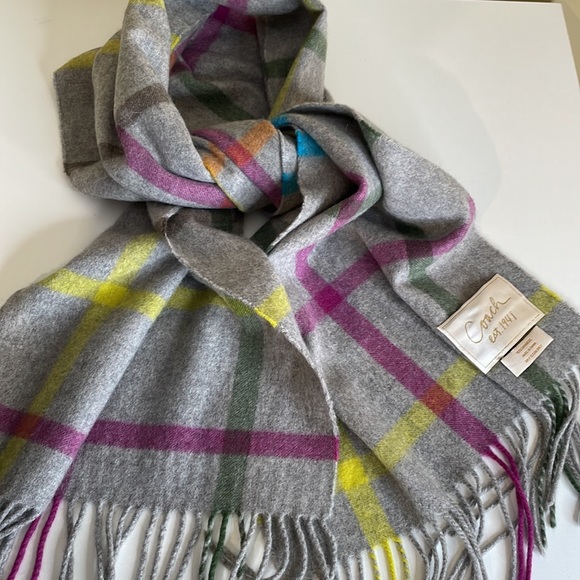 Coach Cashmere Scarf - Picture 4 of 6